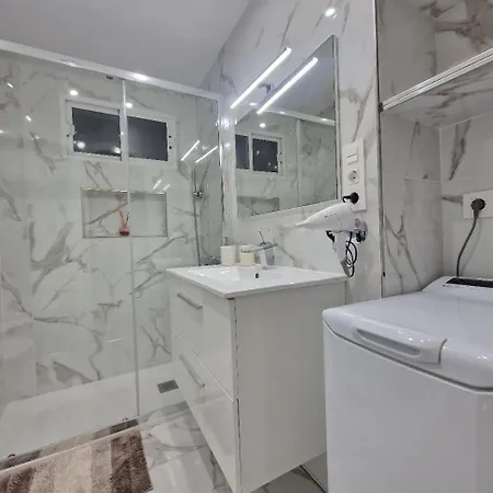 Miranda Apartment